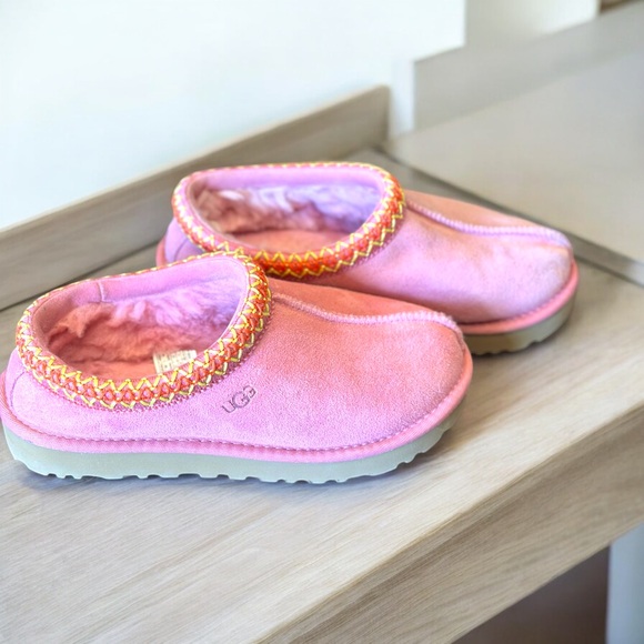 UGG Shoes - UGG size 6 pink new but faded Tasman clog slippers in wild berry